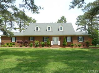 208 Bayshore Dr, Elizabeth City, NC 27909