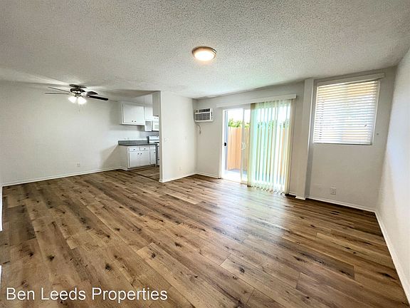 4th image of 20951 Roscoe Blvd APT 1