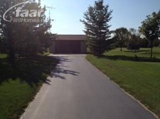 6172 S Elms Rd, Swartz Creek, MI 48473