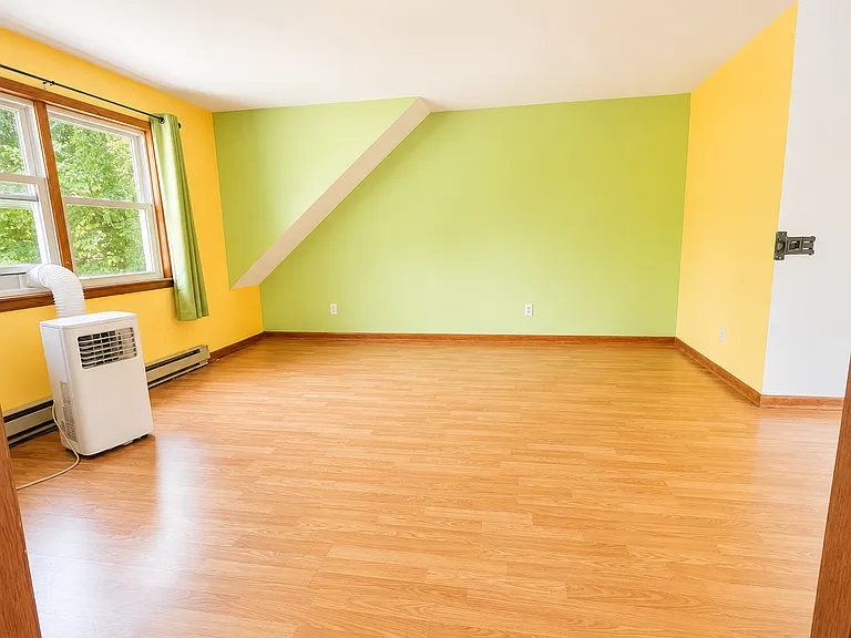 4302 Genesee Dr — Photo 10