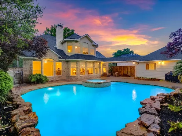 18 Arbor Bend Dr, Houston, TX 77070