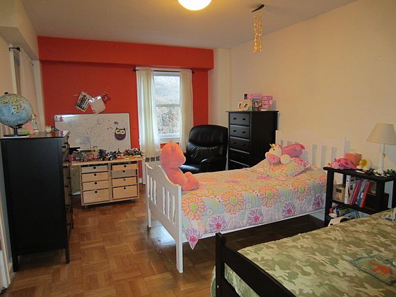 5th image of 415 Claremont Ave #C004g-47