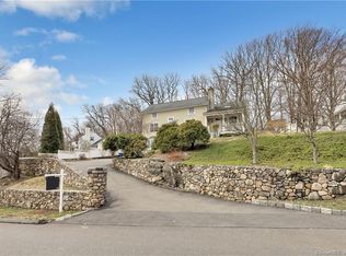 19 Cornwall Rd, Norwalk, CT 06850