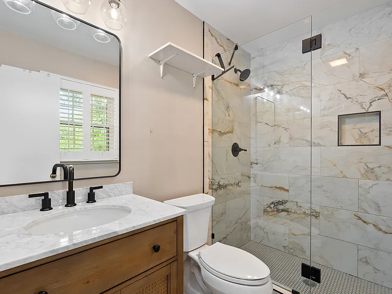 8045 Sabre Dr — Photo 27