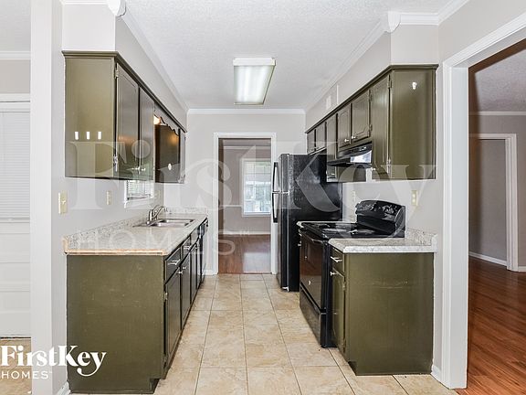5th image of 5590 Montpelier Dr