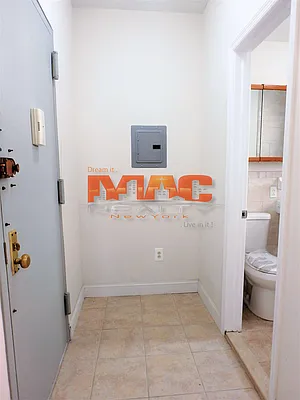 Rented by MAC Realty NY | media 10