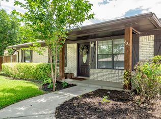 634 Redbud Ln, Grapevine, TX 76051