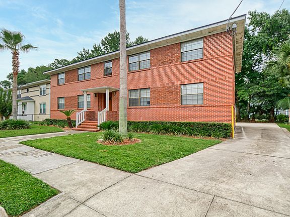 2nd image of 3126 Belden Cir
