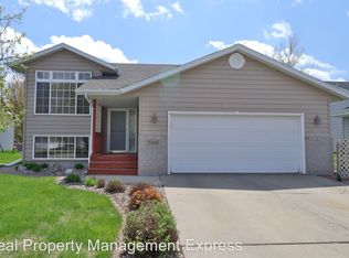 7309 W Leah St, Sioux Falls, SD 57106