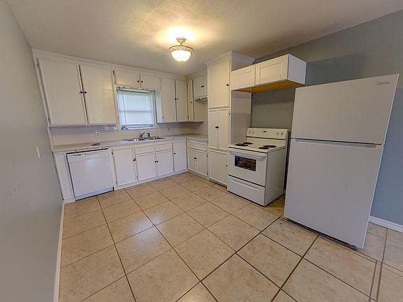 3rd image of 280 W Smith St