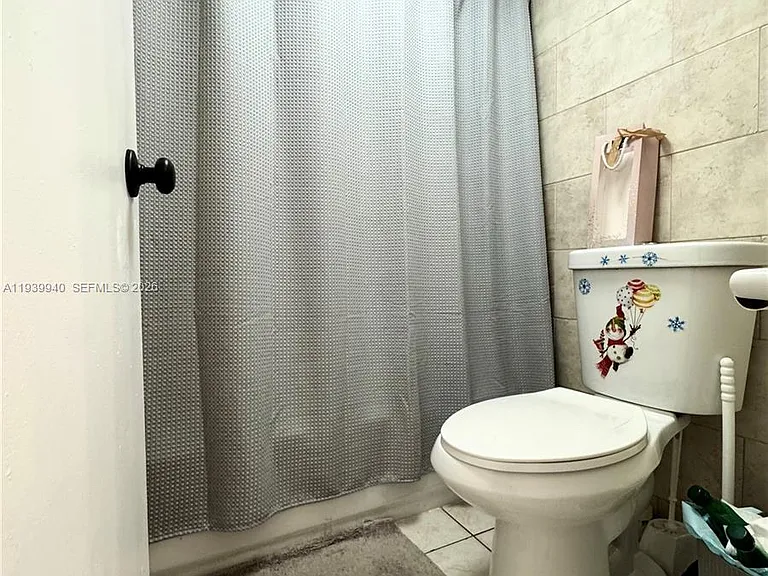 19729 SW 114th Ave #250 — Photo 6