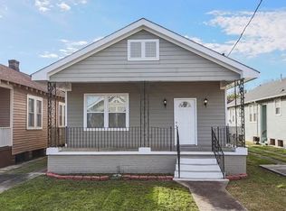 2624 Clover St, New Orleans, LA 70122
