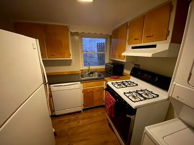 508 2nd St SE #1 — Photo 8