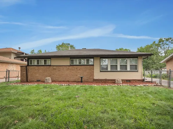 3102 Stafford Dr, Markham, IL 60428