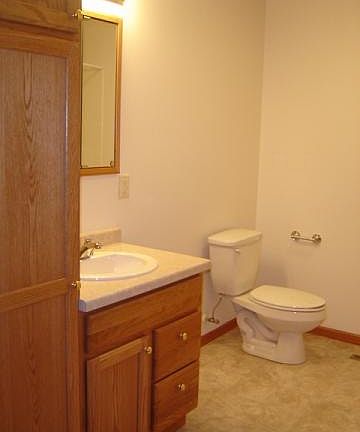 3rd image of 1245 Balsam Ave