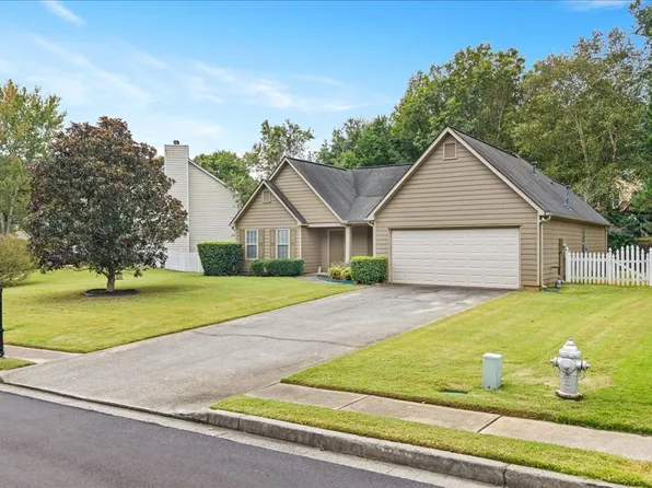 820 Riverside Walk Xing, Buford, GA 30518