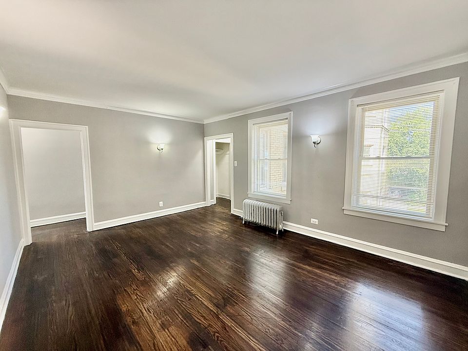 1st image of 2206 W Rosemont Ave #2