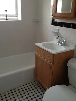 Rented by Picture Realty Inc. | media 38