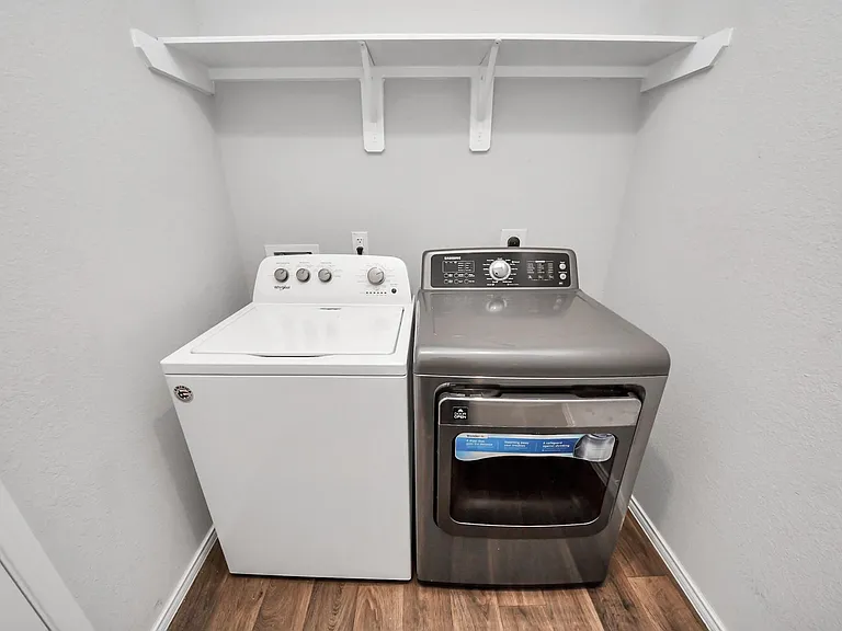 4406 Andorno Dr — Photo 26