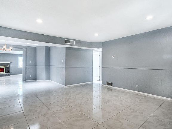 5th image of 8719 Jade Ln