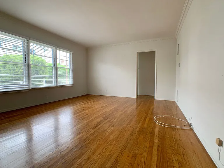 Walking Distance to UCLA and Westwood Village Completely Remodeled — Photo 4