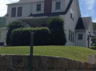 500 Highland Ave, Mullens, WV 25882