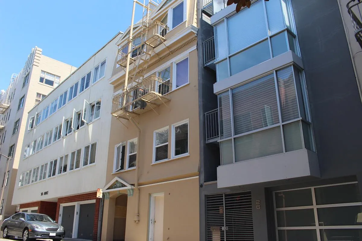 1 bed, 450 sqft, $2,450 — Photo 1
