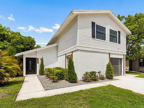 2nd image of 5114 Stonehaven Ct