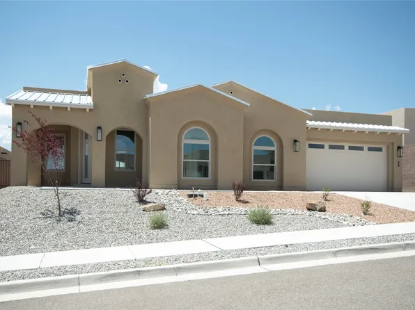23 Confianza St, Los Alamos, NM 87544
