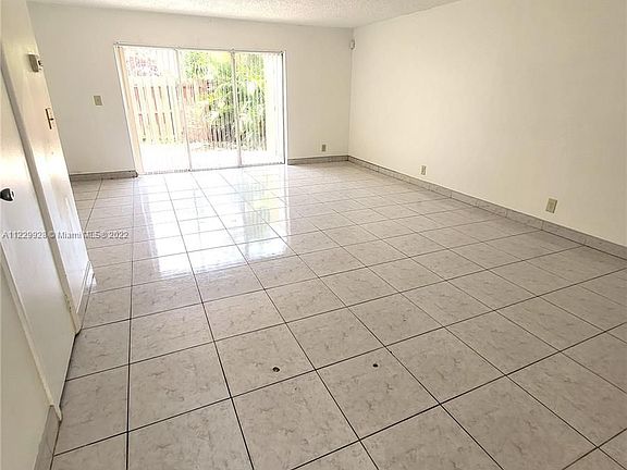 5th image of 5835 Blueberry Ct #74