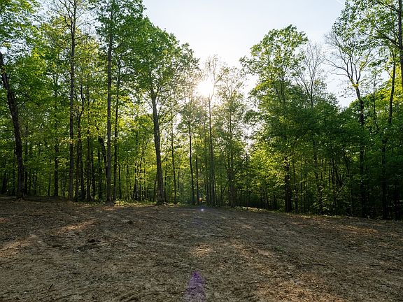 2nd image of 2 Pinewood Rd