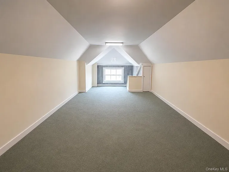 36 Gerard St — Photo 12