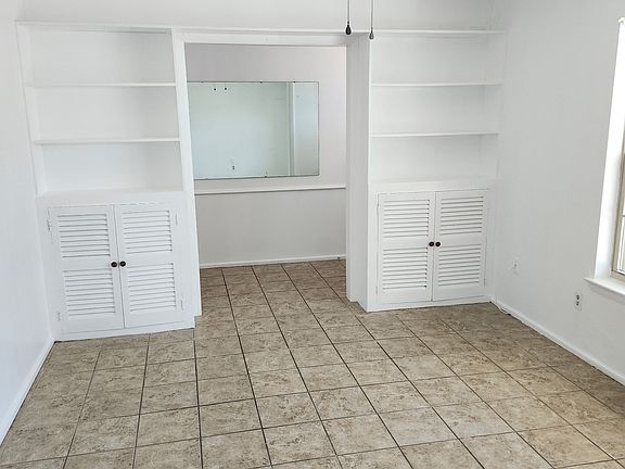 4th image of 2629 Lasalle Dr