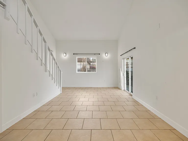 509 W Wagon Wheel Pr NW #A — Photo 3