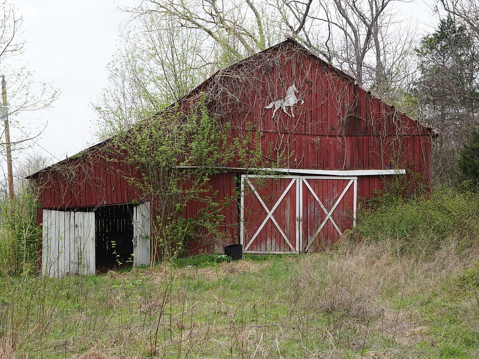 2nd image of 6210 Highway 218