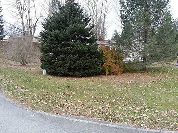 3rd image of 72 Center Ln #72
