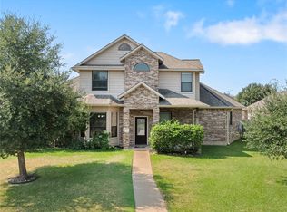 3912 Devrne Dr, College Station, TX 77845