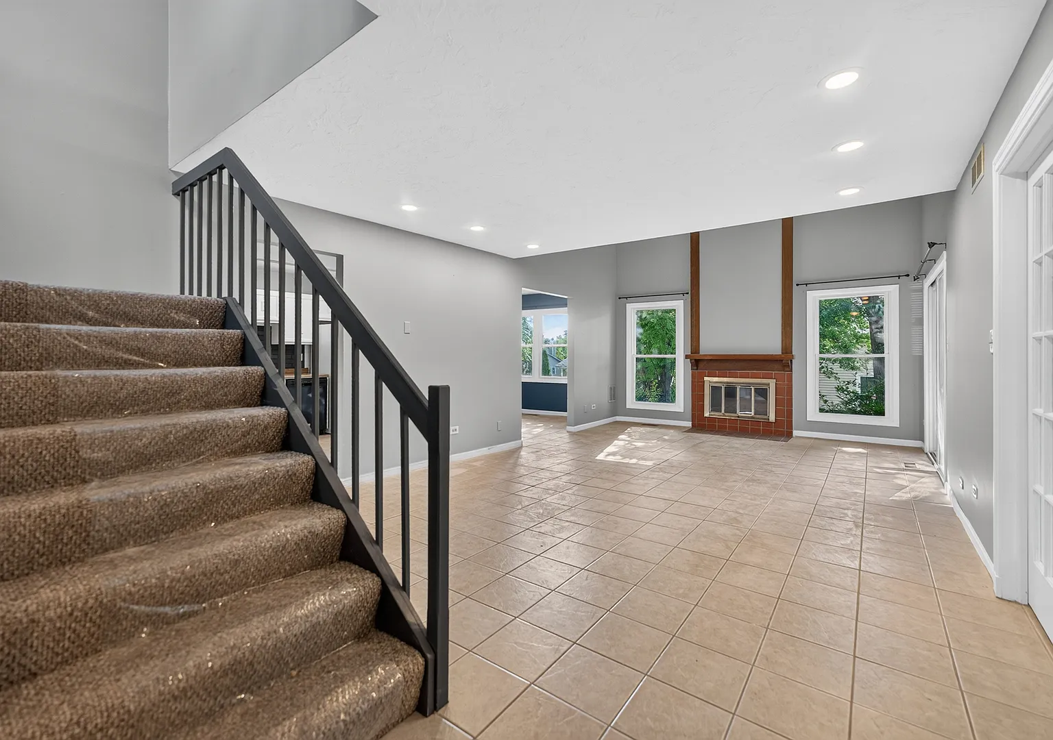 3 bed, 1510 sqft, $2,950 — Photo 3