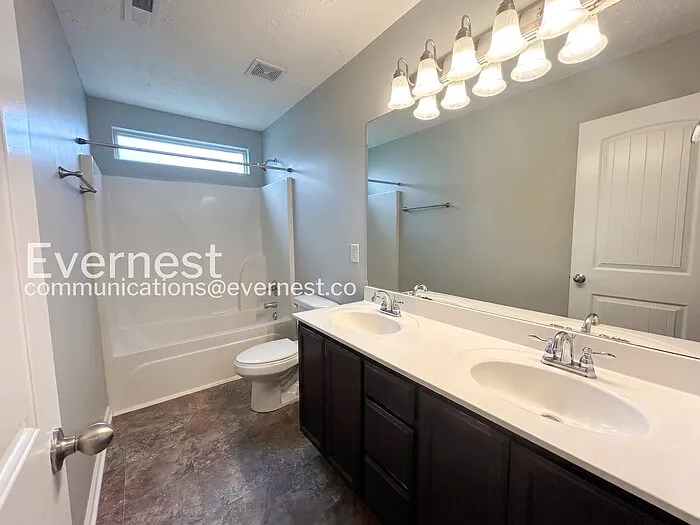 5247 Seward Crossing Blvd — Photo 12