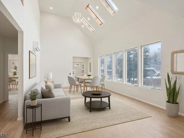 109 Monmouth Ave, Wayne Twp., NJ 07470