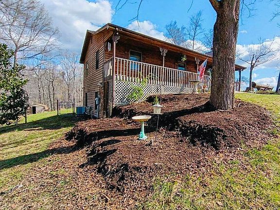 3rd image of 2579 Quarles Rd
