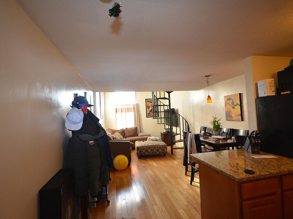 2nd image of 381 Dorchester St #6TF