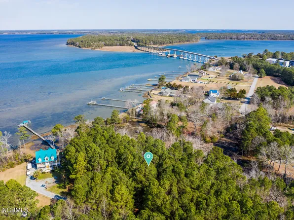 200 Bayside Drive, Sneads Ferry, NC 28460