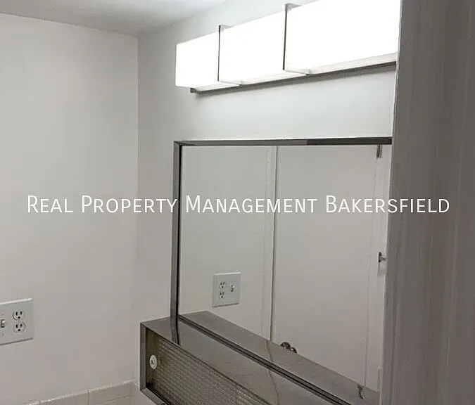 2403 Olive St #2403 — Photo 35