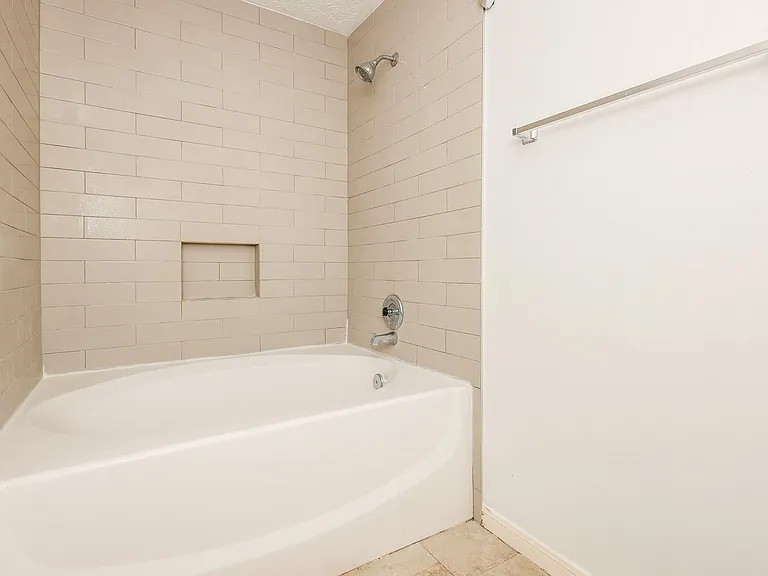 1511 Bradney Dr — Photo 22
