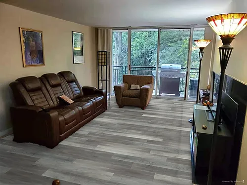 1833 Four Lakes Ave #2M Photo 1