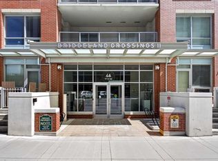46 S 9th St NE #806, Calgary, AB T2E7Y1