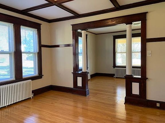 5th image of 60 Orlando Ave Floor 1