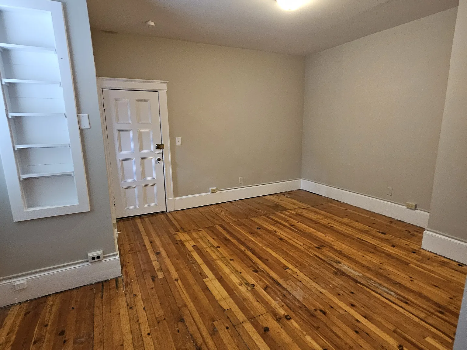 Studio, $1,500 — Photo 4