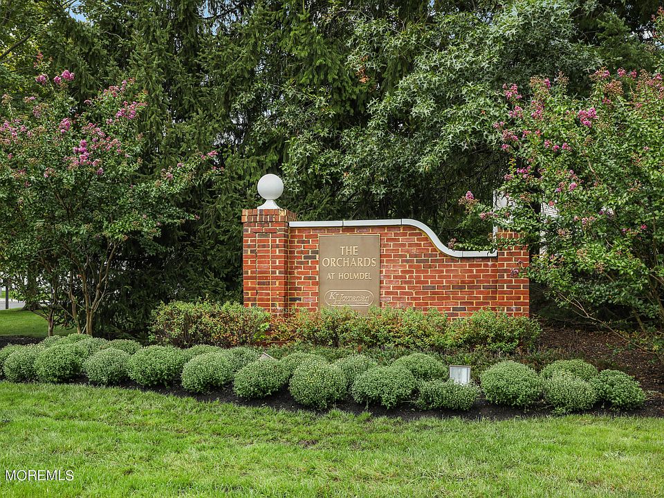 2nd image of 1 Fox Meadow Lane #268